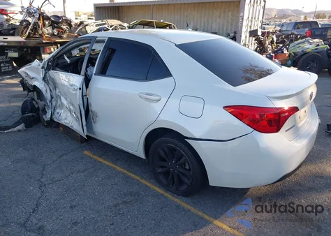 2017 Toyota Corolla Se из США, поврежденный, VIN 5YFBURHE4HP714393